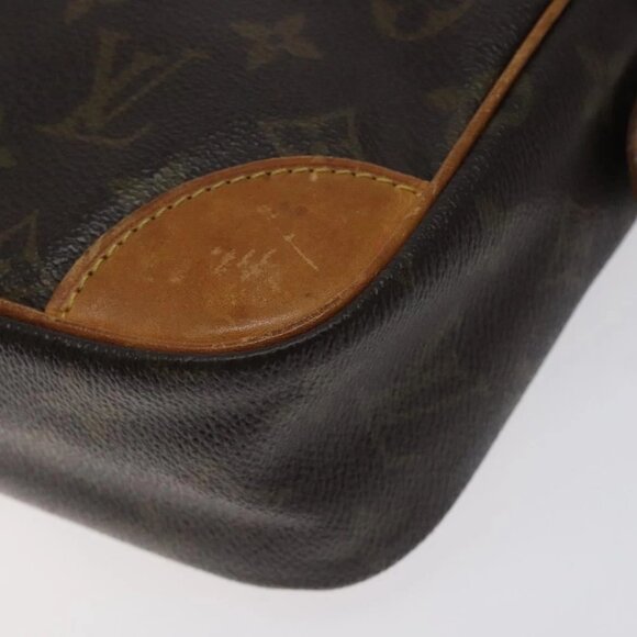 LOUIS VUITTON Monogram Compiegne 28 Clutch Bag - Picture 9 of 16
